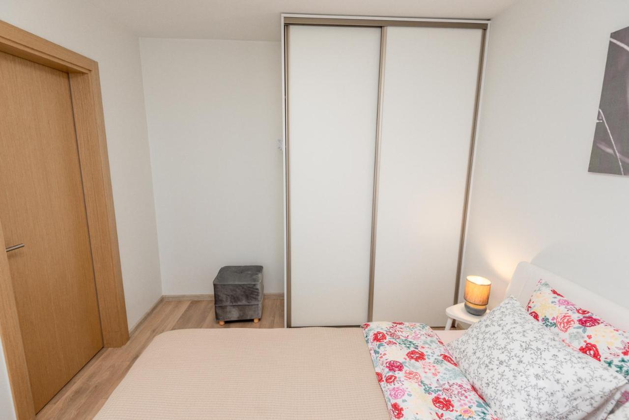 Apartament Maluno Паланга Екстер'єр фото